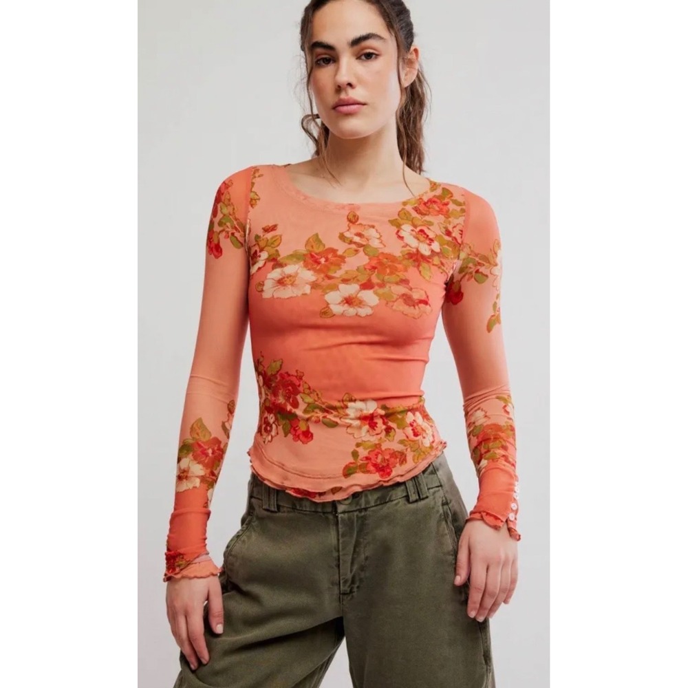 Lilly printed floral mesh long sleeve NWOT‎ apricot combo